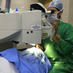 cornea-specialist-dr-kareeshma-wadia